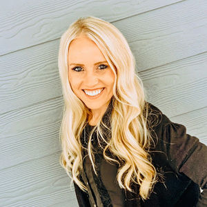 Meet your Posher, Loni